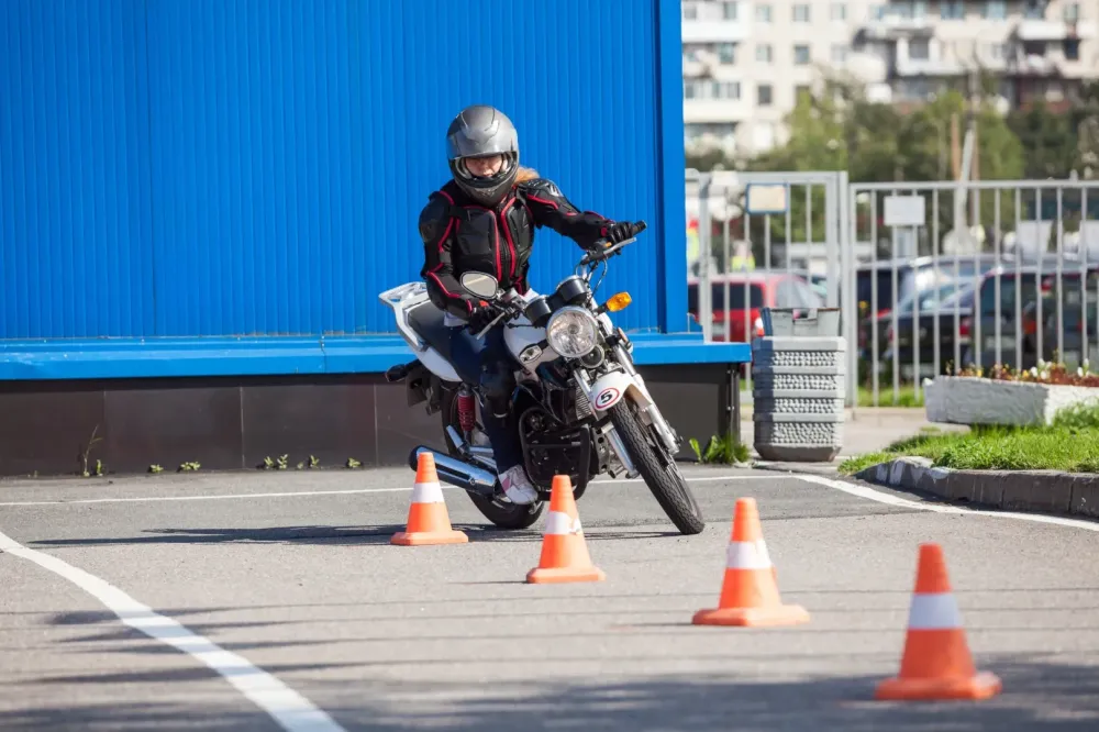 Formation 125cc près de Saint-Laurent-du-Var